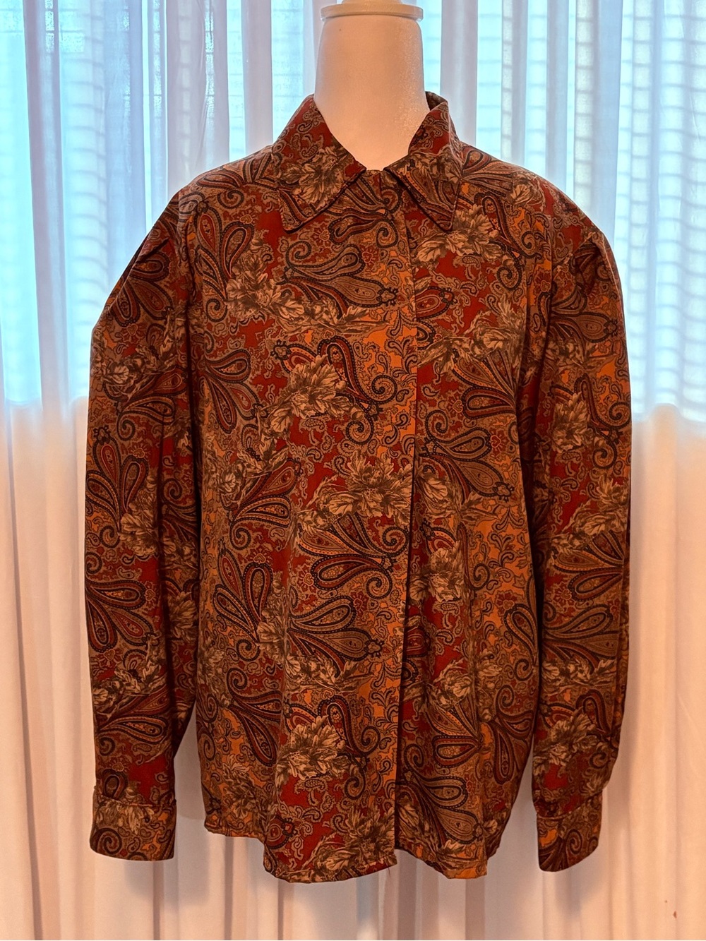 Bill Blass Vintage Women's Paisley Button-Down Shirt in Rust and Brown M/L